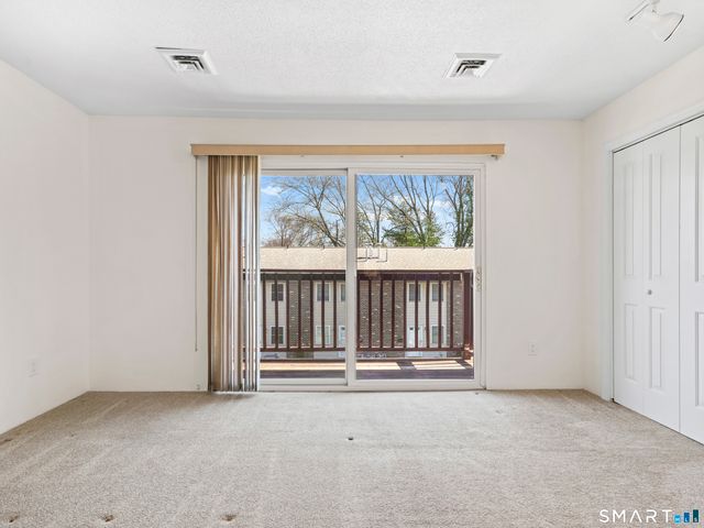 368 Knapps Highway 368, Fairfield, CT 06824