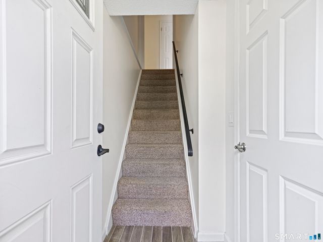 368 Knapps Highway 368, Fairfield, CT 06824