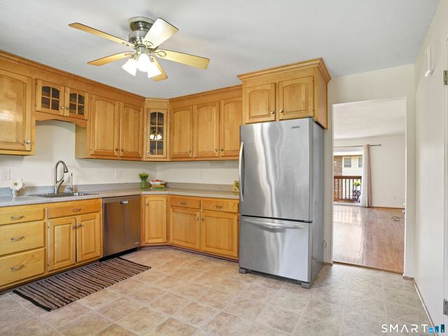 368 Knapps Highway 368, Fairfield, CT 06824