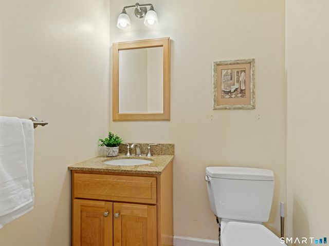 368 Knapps Highway 368, Fairfield, CT 06824