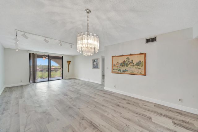 3485 Environ Boulevard C504, Lauderhill, FL 33319