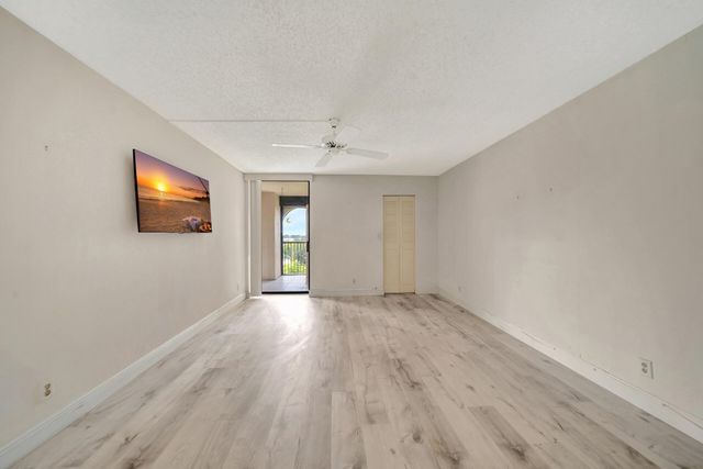 3485 Environ Boulevard C504, Lauderhill, FL 33319