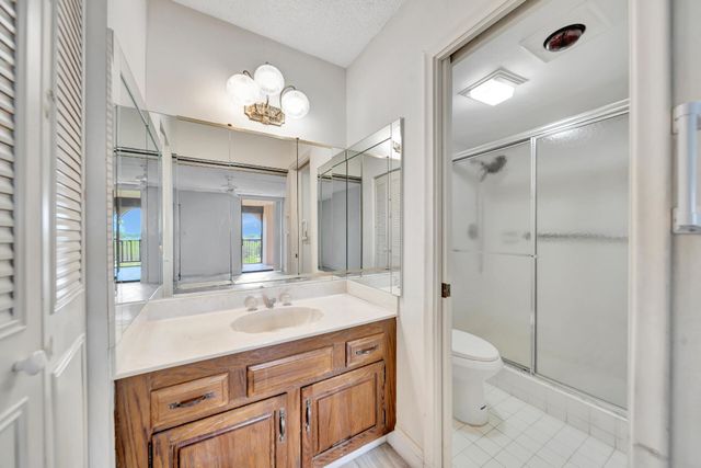 3485 Environ Boulevard C504, Lauderhill, FL 33319
