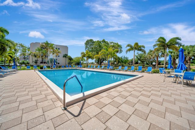 3485 Environ Boulevard C504, Lauderhill, FL 33319