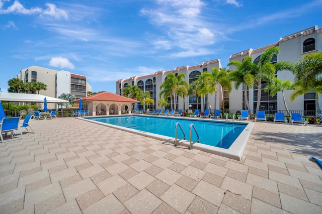 3485 Environ Boulevard C504, Lauderhill, FL 33319