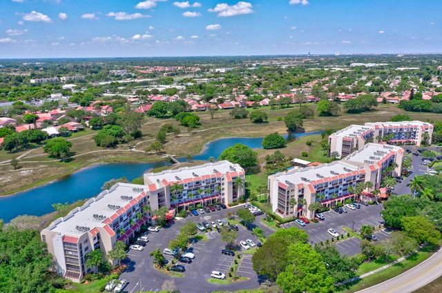 3485 Environ Boulevard C504, Lauderhill, FL 33319