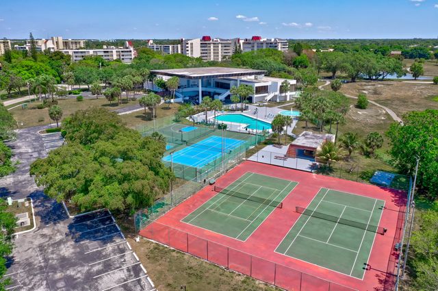 3485 Environ Boulevard C504, Lauderhill, FL 33319