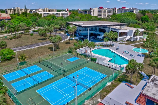 3485 Environ Boulevard C504, Lauderhill, FL 33319