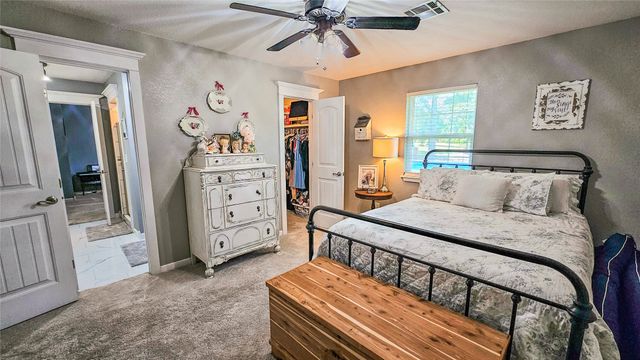 31050 W Beaver Mt D, Stigler, OK 74462