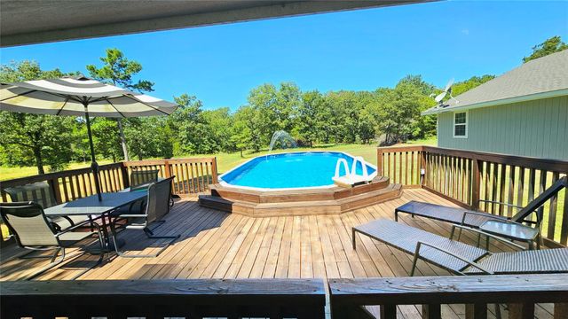 31050 W Beaver Mt D, Stigler, OK 74462