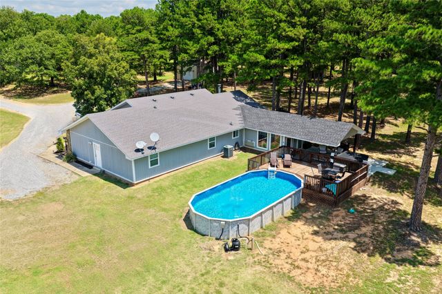 31050 W Beaver Mt D, Stigler, OK 74462