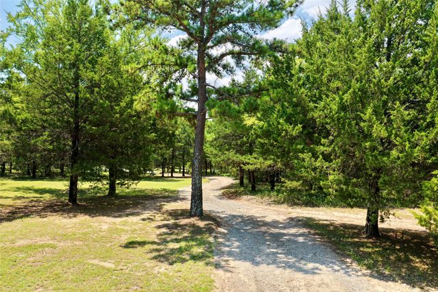 31050 W Beaver Mt D, Stigler, OK 74462