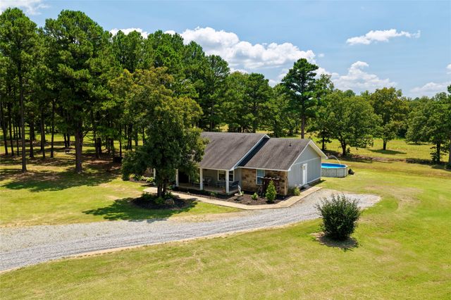 31050 W Beaver Mt D, Stigler, OK 74462