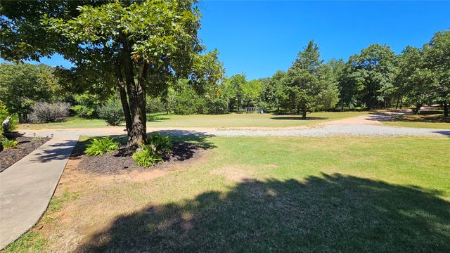 31050 W Beaver Mt D, Stigler, OK 74462