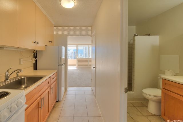 1720 Ala Moana Boulevard 1105B, Honolulu, HI 96815