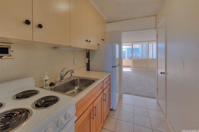 1720 Ala Moana Boulevard 1105B, Honolulu, HI 96815