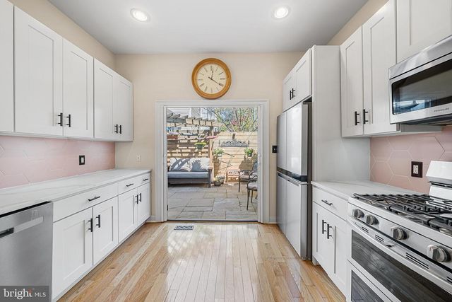 2319 ASPEN ST, Philadelphia, PA 19130