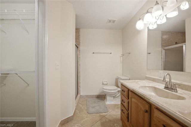 193 Robin Hood CIR 203, Naples, FL 34104