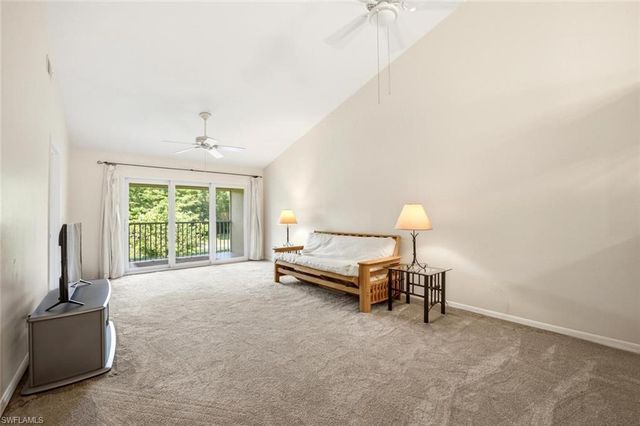 193 Robin Hood CIR 203, Naples, FL 34104