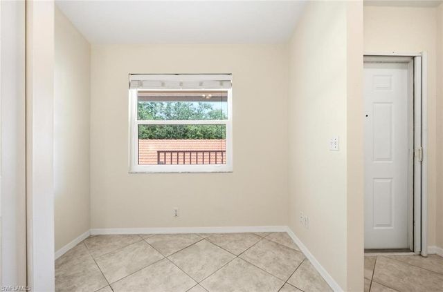 193 Robin Hood CIR 203, Naples, FL 34104