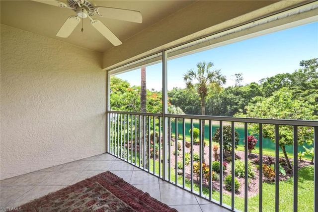 193 Robin Hood CIR 203, Naples, FL 34104
