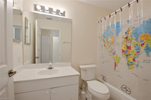193 Robin Hood CIR 203, Naples, FL 34104