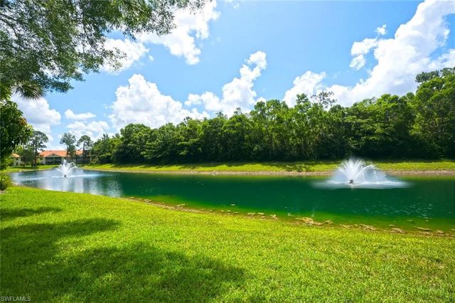 193 Robin Hood CIR 203, Naples, FL 34104