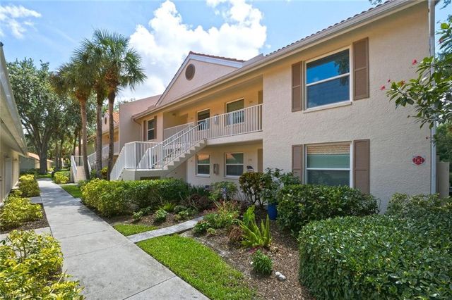 193 Robin Hood CIR 203, Naples, FL 34104