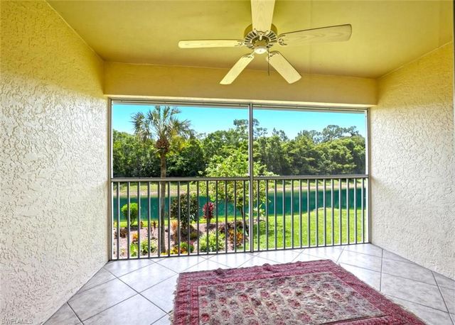 193 Robin Hood CIR 203, Naples, FL 34104