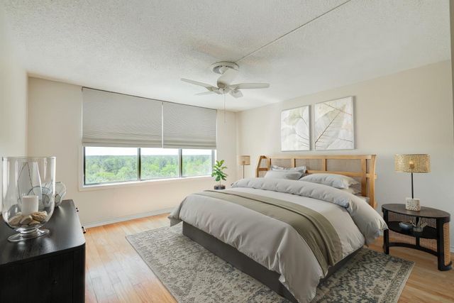 14655 Champion Forest Drive 1104, Houston, TX 77069