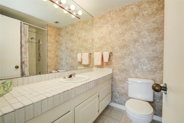 14655 Champion Forest Drive 1104, Houston, TX 77069