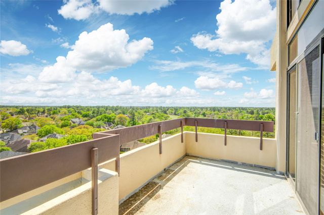 14655 Champion Forest Drive 1104, Houston, TX 77069