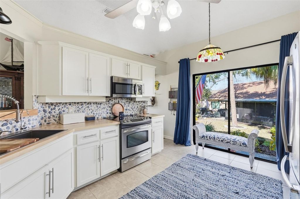 Image 12 of property listing at 13037 HILLYER LANE, Hudson, FL 34667