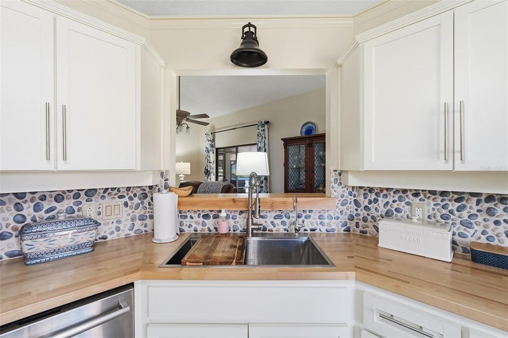 Image 15 of property listing at 13037 HILLYER LANE, Hudson, FL 34667