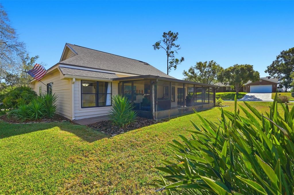 Image 34 of property listing at 13037 HILLYER LANE, Hudson, FL 34667