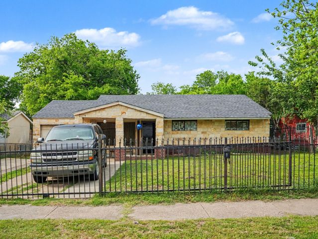 227 Halsey Street, Dallas, TX 75224
