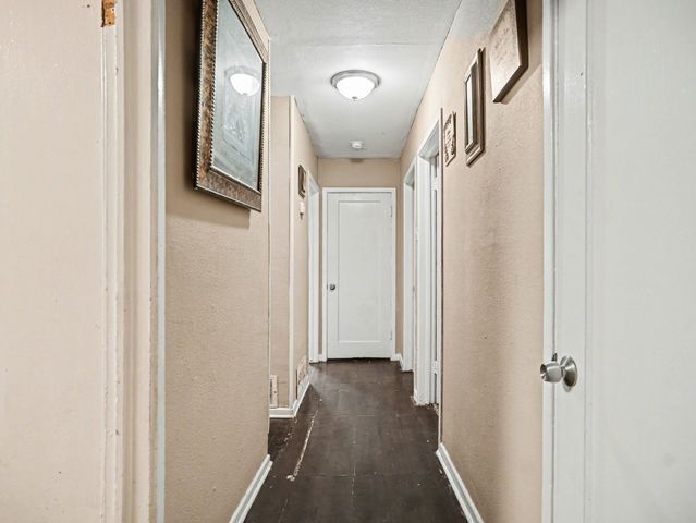 227 Halsey Street, Dallas, TX 75224