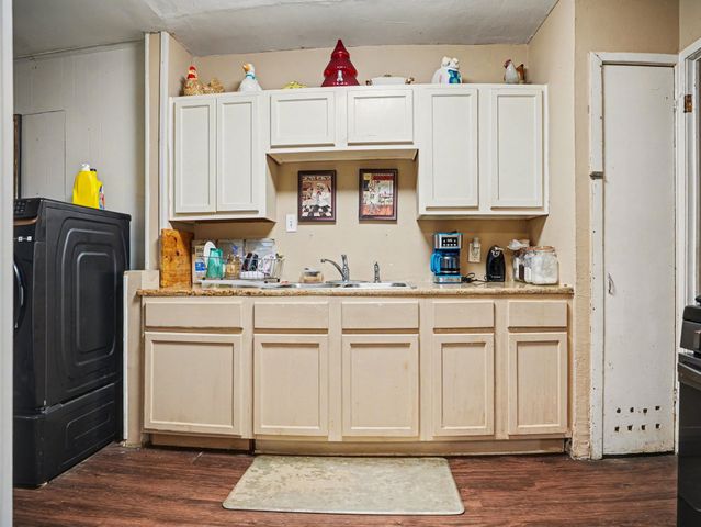 227 Halsey Street, Dallas, TX 75224