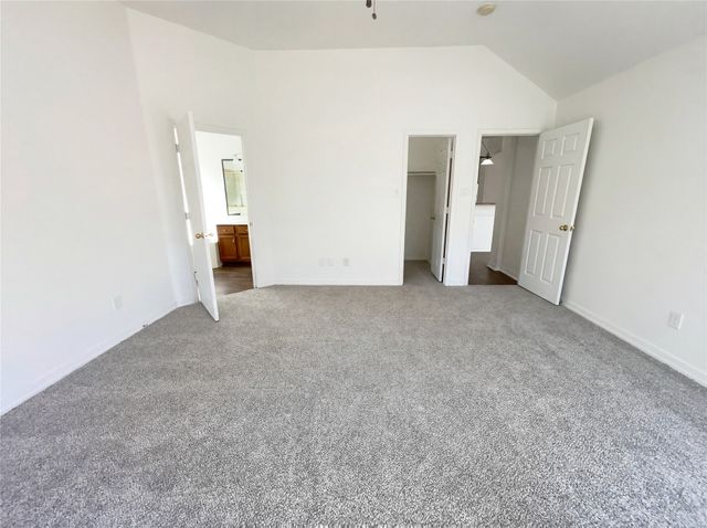 8329 Cedarcrest Lane, Fort Worth, TX 76123