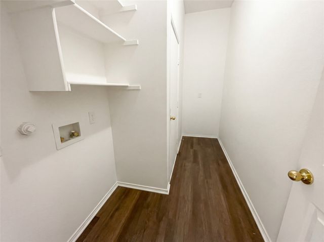 8329 Cedarcrest Lane, Fort Worth, TX 76123