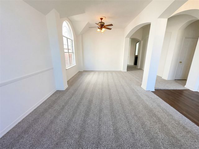 8329 Cedarcrest Lane, Fort Worth, TX 76123