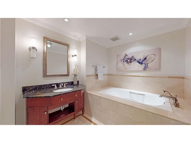 1891 Curtis St 1613, Denver, CO 80202