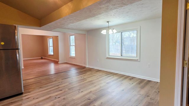 321 S 4th Street, Edmore, MI 48829