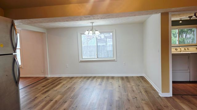321 S 4th Street, Edmore, MI 48829