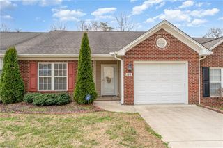 103 Kingston Lane, Graham, NC 27253