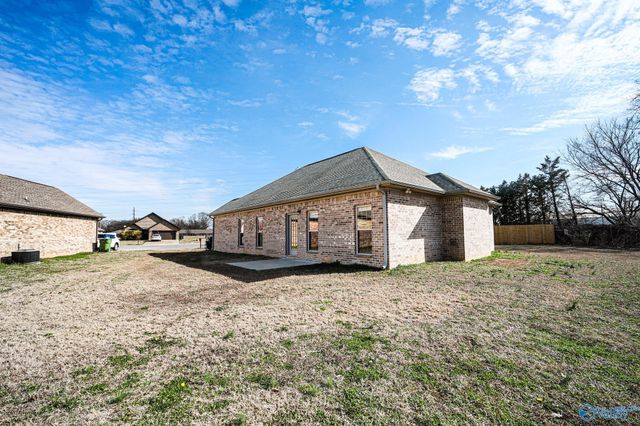 152 Harmony Drive, Tuscumbia, AL 35674