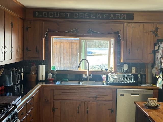 1821 Chateauguay Road, Barnard, VT 05031