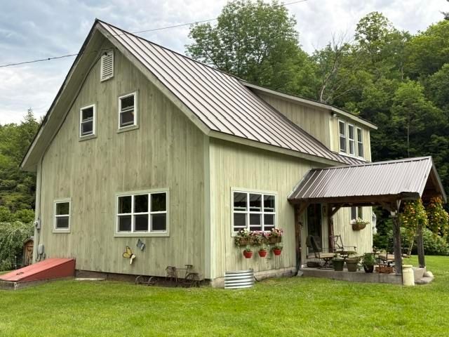1821 Chateauguay Road, Barnard, VT 05031