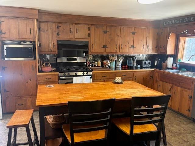 1821 Chateauguay Road, Barnard, VT 05031