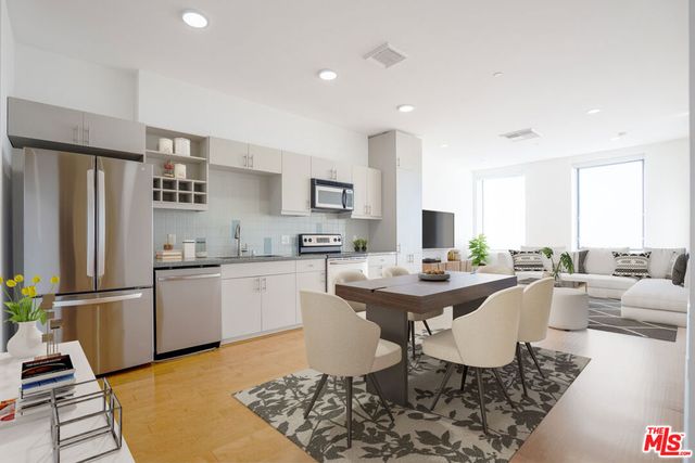 3810 Wilshire Boulevard 1911, Los Angeles, CA 90010